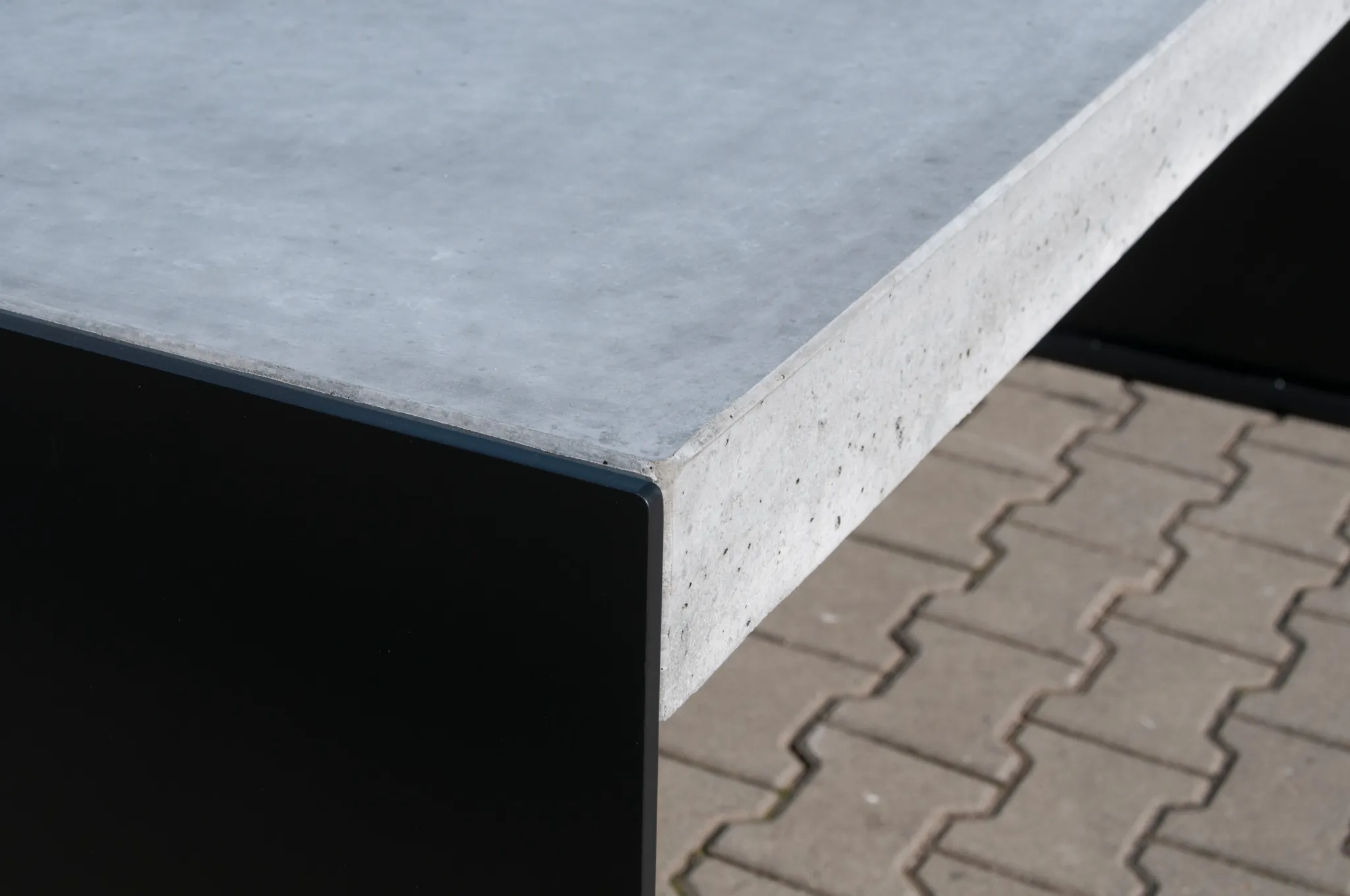 betoninis stalas „Simple“
