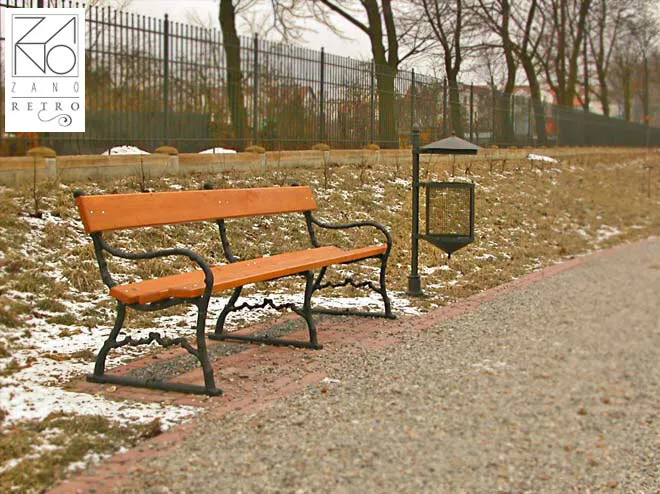 parko mažoji architektūra, šiukšliadėžės ir suoliukai