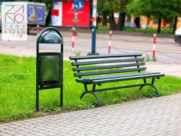 Klasikinis parko suoliukas su medinėmis lentelėmis ir metalinė atliekų dėžė su stogeliu Retro stiliaus