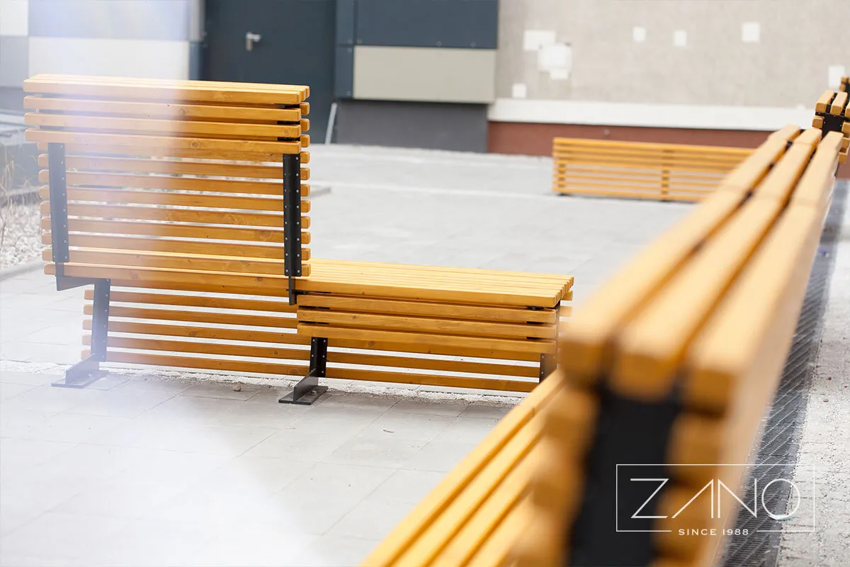Šiuolaikiniai miesto baldai Varšuvos technikos universitete
