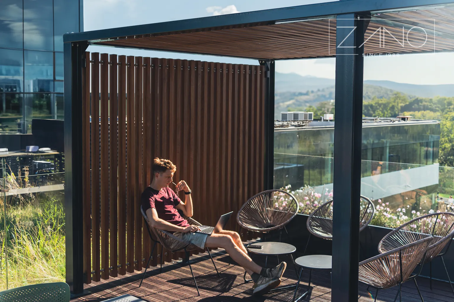 „Zano“ pergola ir miesto baldai