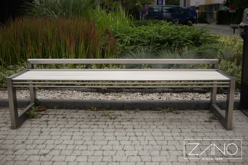 Iš nerūdijančio plieno vamzdžių pagaminti suoliukai „B-bench 02.410.1“