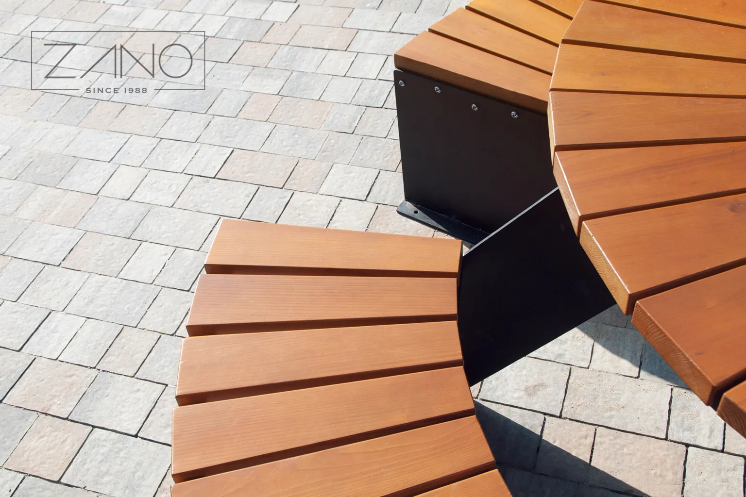 „Domino“ – pikniko stalas su suoliukais