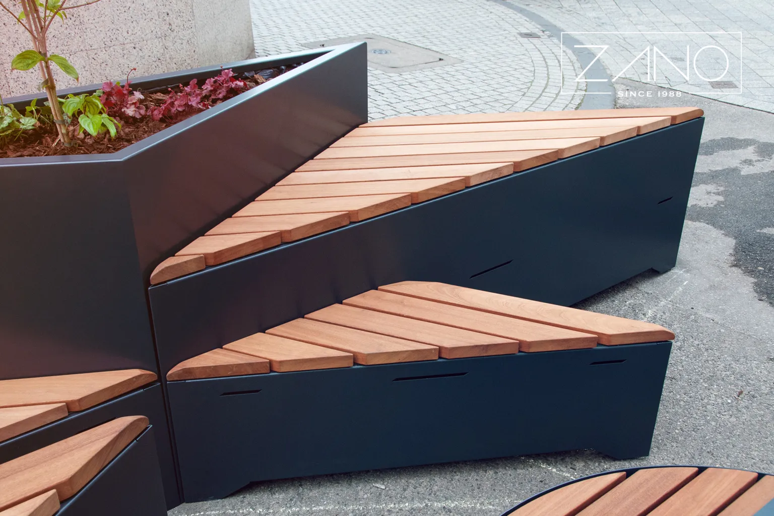 „ZANO“ moduliniai miesto baldai „Origami“