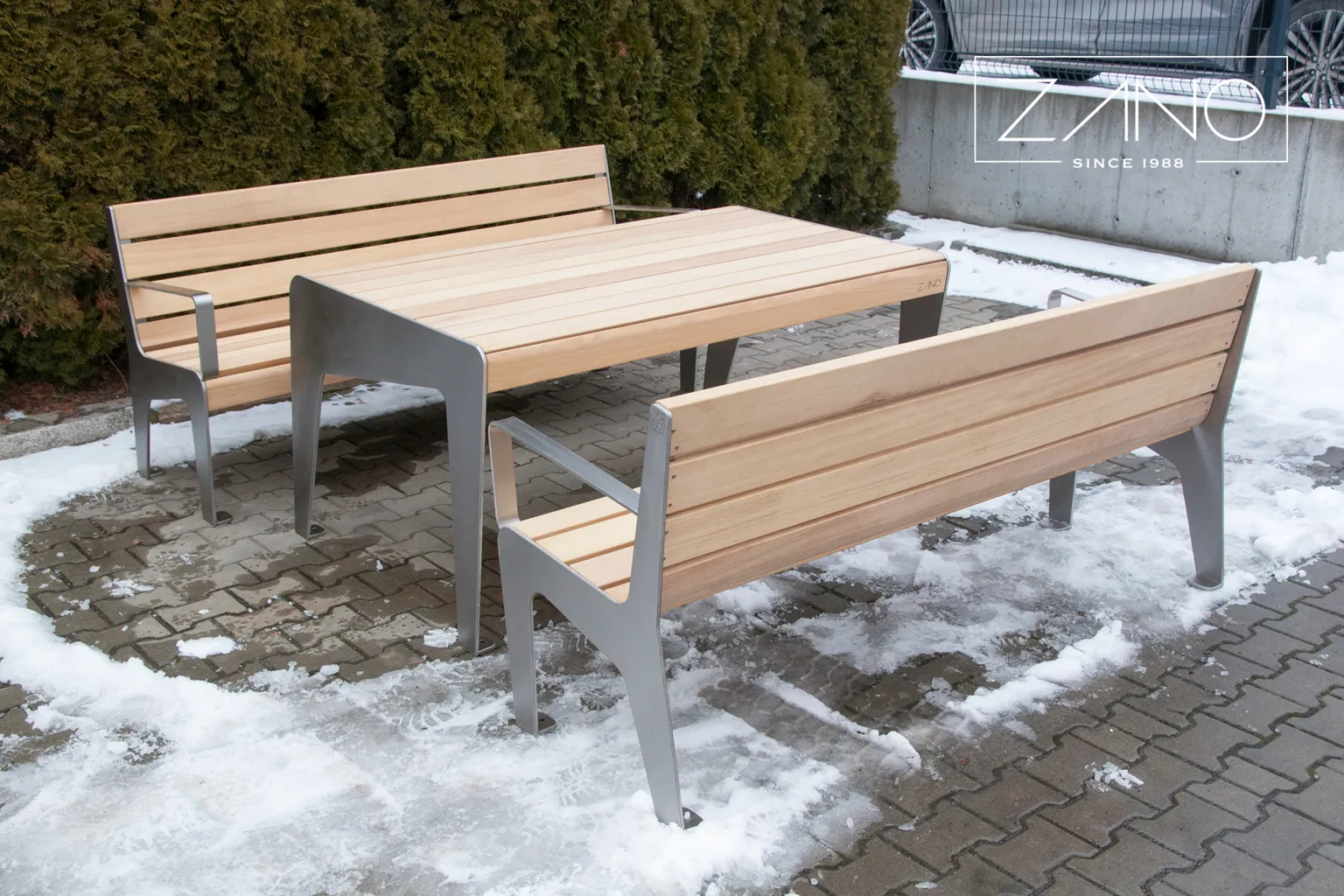 Lauko parko baldai iš nerūdijančio plieno