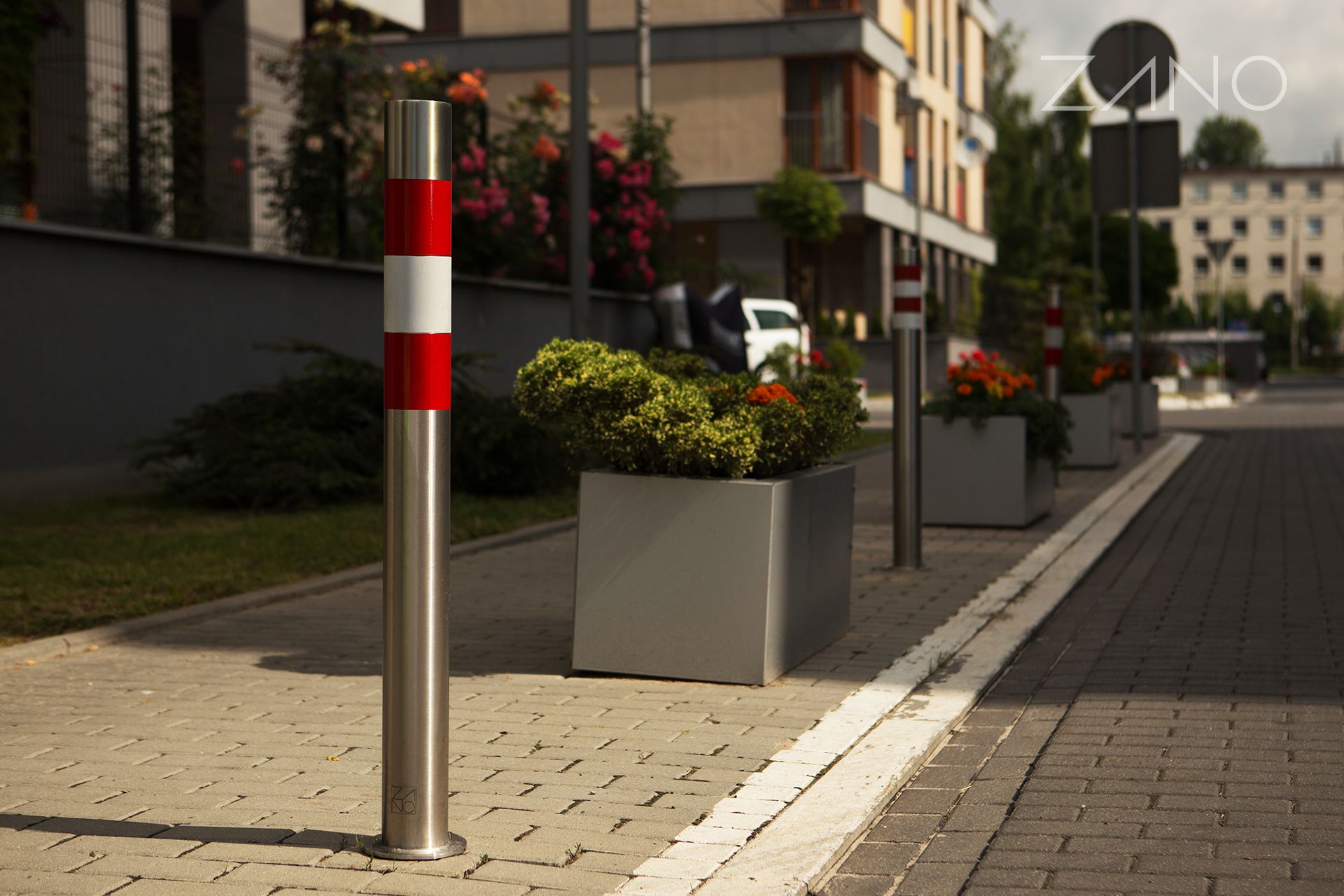 Plieninis gatvės stulpas Plieninis gatvės stulpas