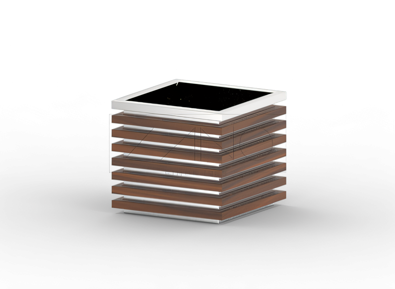 Plieninis puodas su mediniais elementais