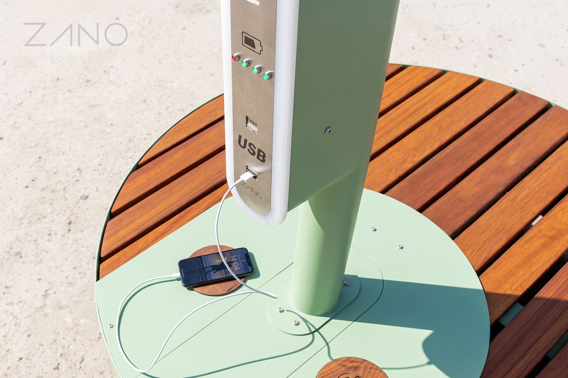„Universe“ Saulės stotelė su USB-C įkrovikliu „Universe“ Saulės stotelė su USB-C įkrovikliu