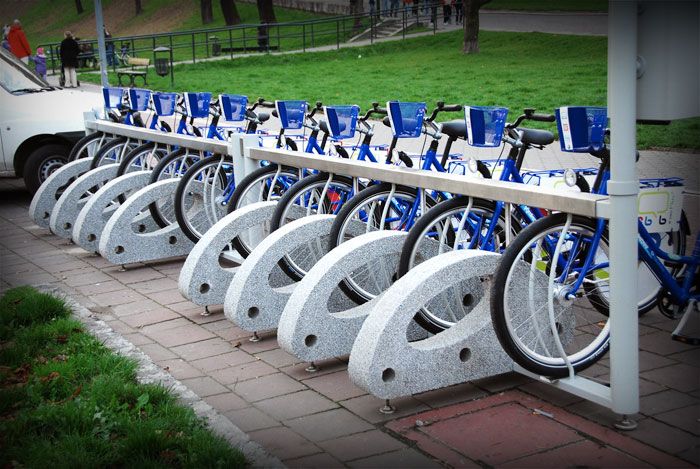 ZANO sukurtas BikeOne dviračių stovas